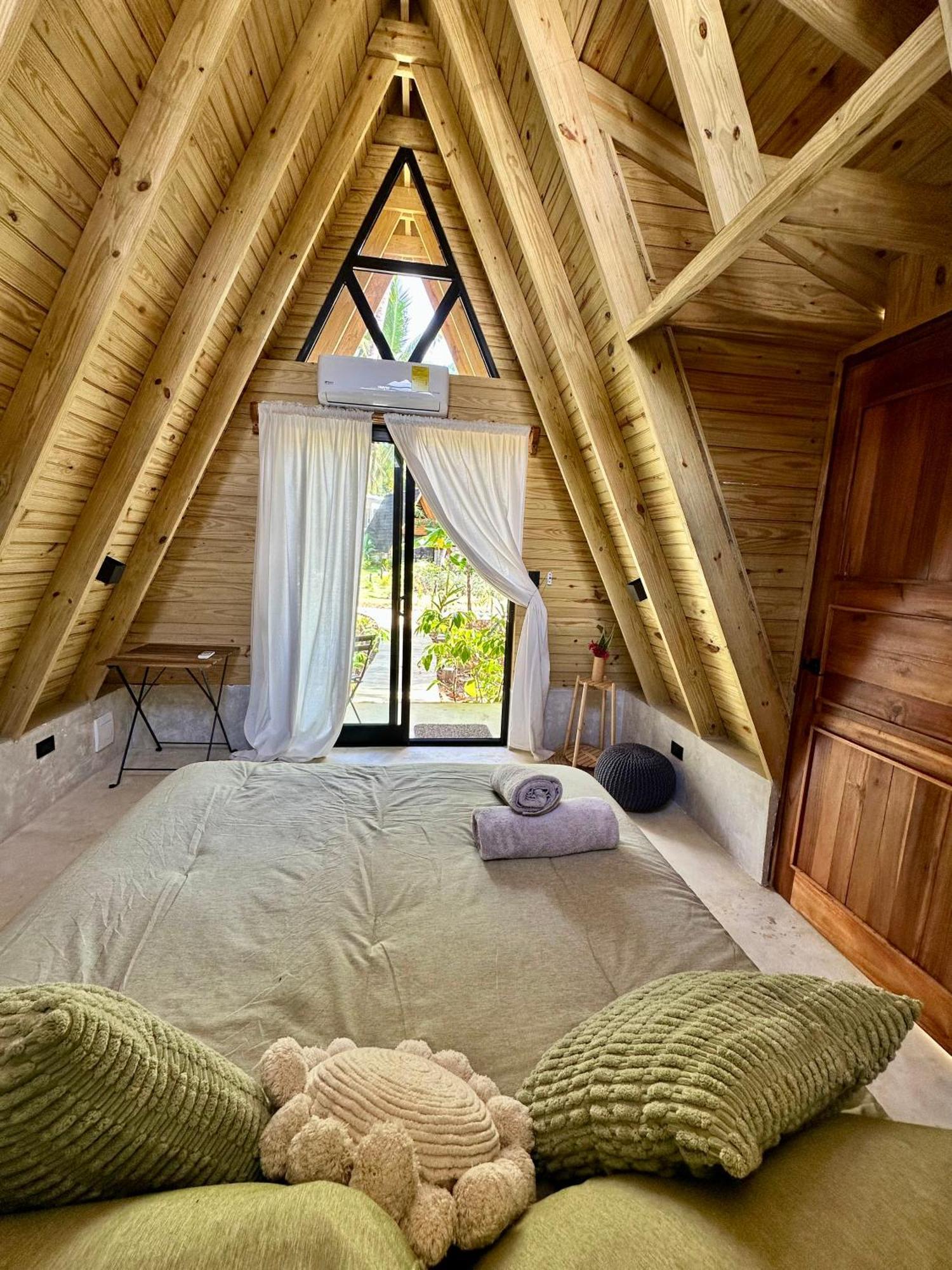 Leisy'S Garden Hostel & Rooms Samana Εξωτερικό φωτογραφία